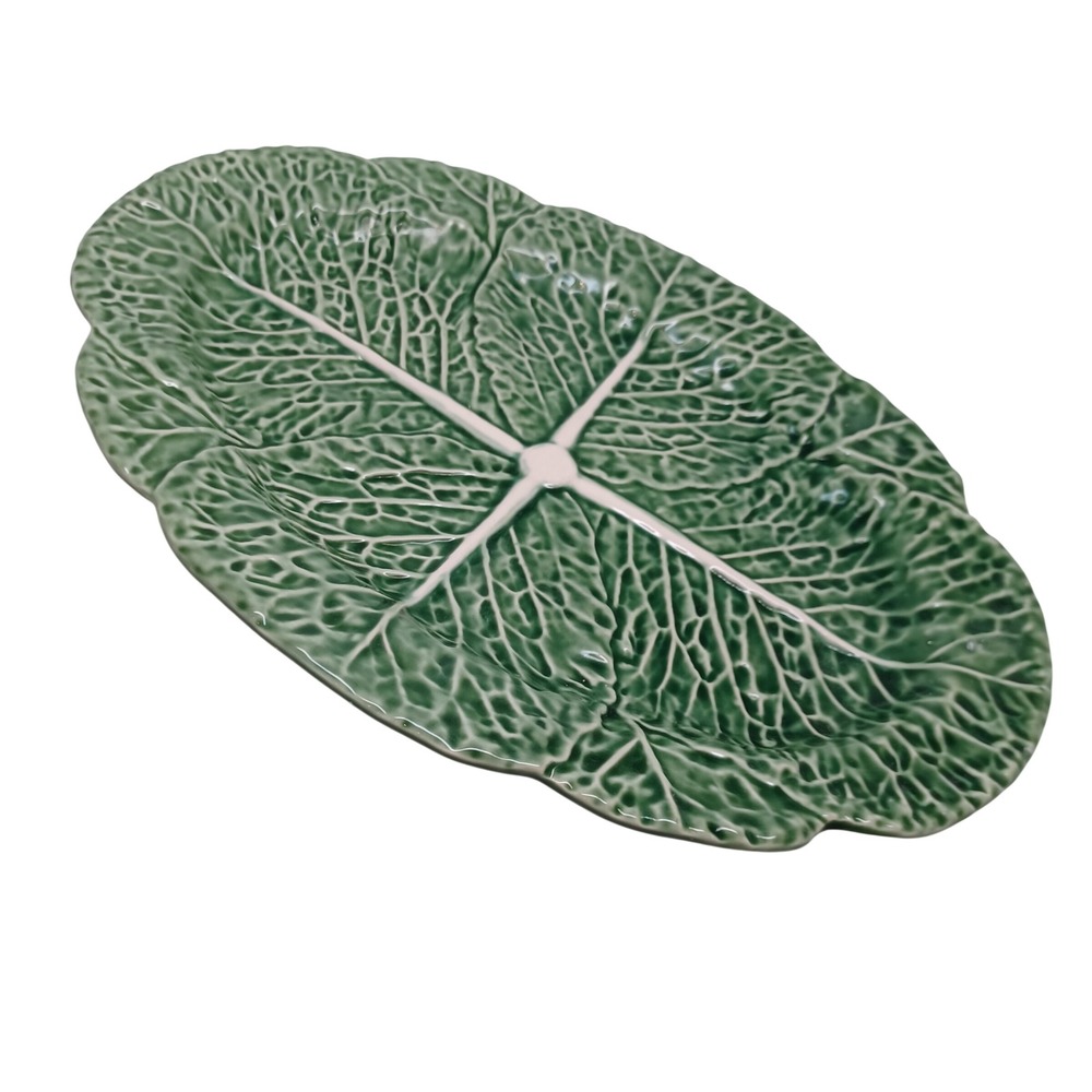 Bordallo Pinheiro Green Cabbage Leaf Oval Serving Platter Portugal Majolica 14.5